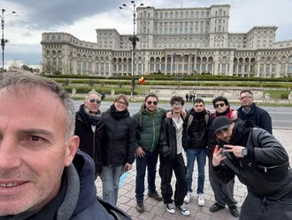 Il gruppo a Bucarest, Romania